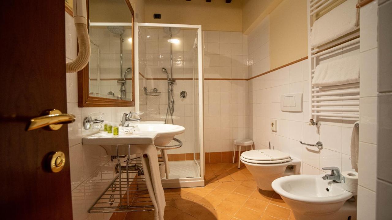 Relais La Corte di Bettona Esterno foto