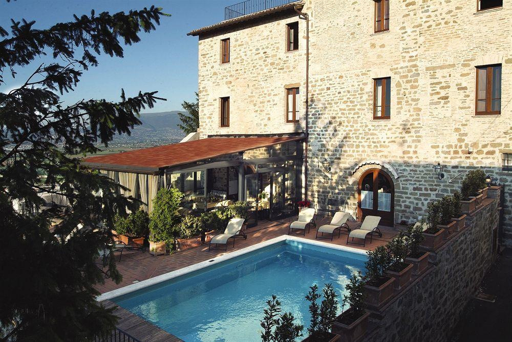 Relais La Corte di Bettona Esterno foto