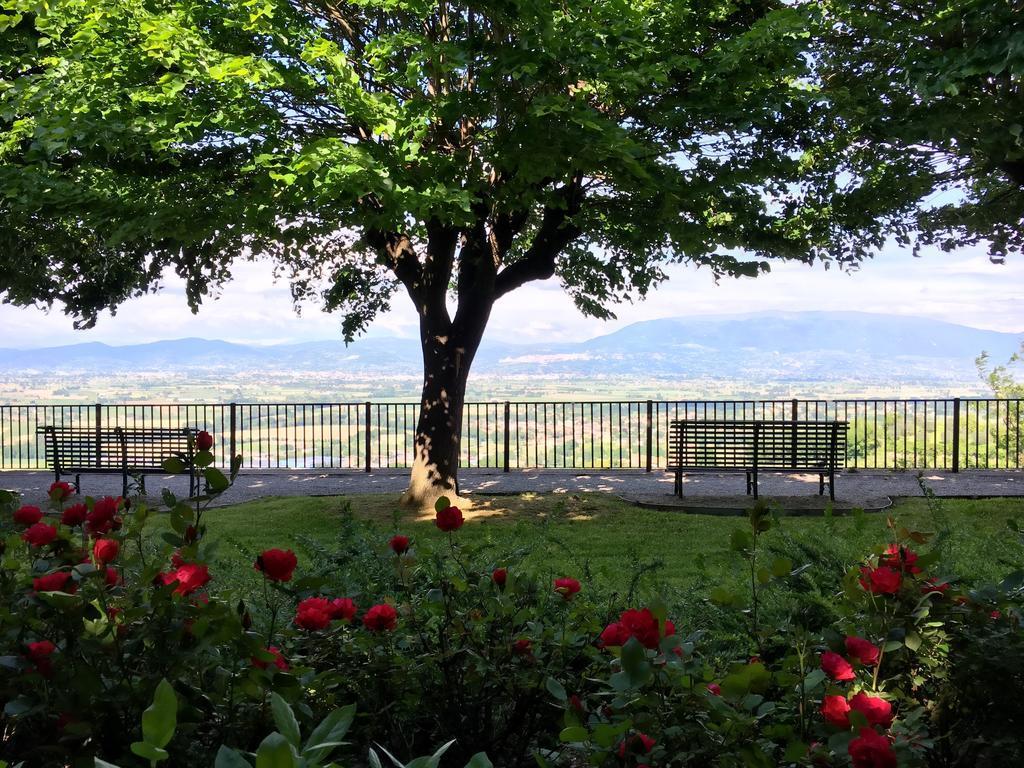 Relais La Corte di Bettona Esterno foto