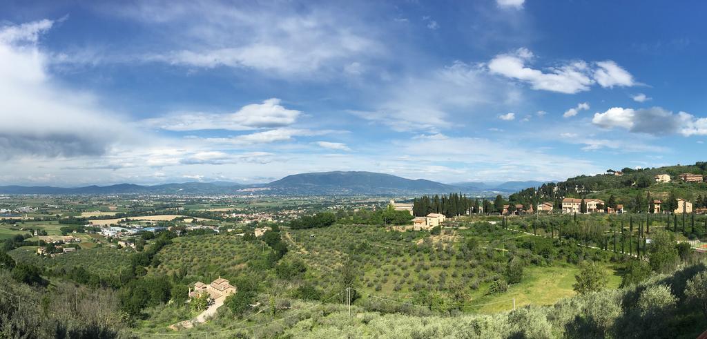 Relais La Corte di Bettona Esterno foto