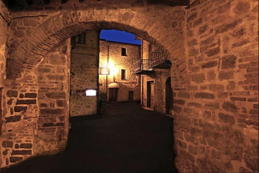 Relais La Corte di Bettona Esterno foto
